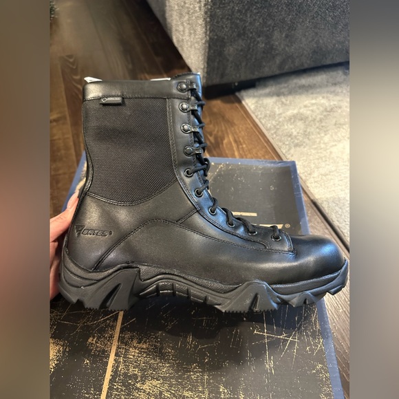 Gore-Tex Winter Boots (Black-Half Leg cut style) - Picture 11 of 16